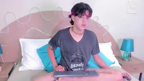 D A N online show from December 2025 01:32:02 AM