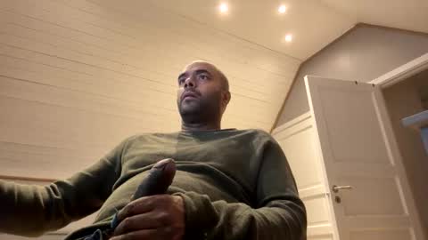 dan_the_man43 online show from November 2025 06:08:01 PM