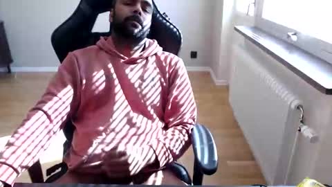 dan_the_man43 online show from April 2026 08:29:02 AM