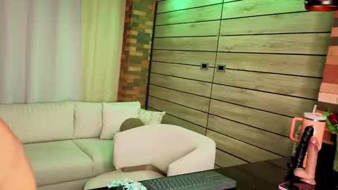 Snapshot of dana_ebony_ chatting on February 2026 04:35:02 AM Danna online show from February 2026 04:35:02 AM