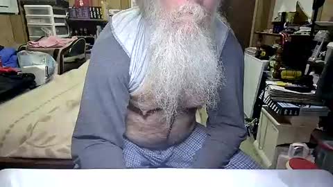 Dana online show from December 2025 04:11:01 PM