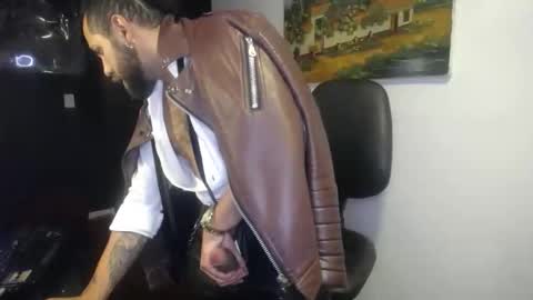 Snapshot of danbury44 chatting on October 2025 07:00:02 AM danbury online show from October 2025 07:00:02 AM