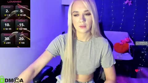 dances_queen online show from July 2026 07:11:02 AM