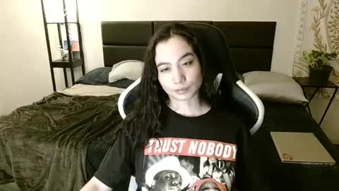 Snapshot of dandykitty chatting on February 2025 06:40:02 AM Lea lei-a online show from February 2025 06:40:02 AM