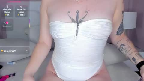 Snapshot of danee_19 chatting on December 2025 02:47:02 PM Daniela online show from December 2025 02:47:02 PM