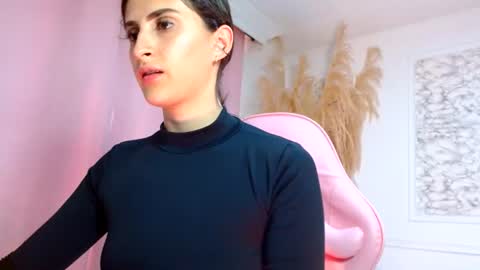 Danella Houston online show from June 2026 08:17:01 PM
