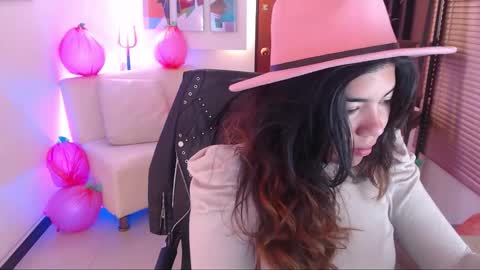 Veronica online show from October 2025 11:44:02 AM