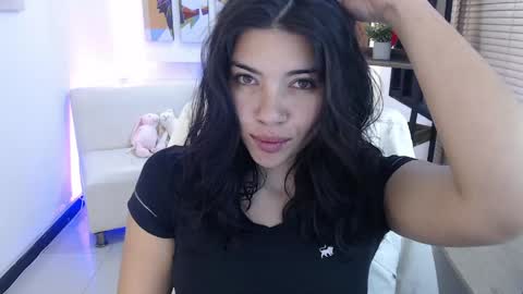 Veronica online show from April 2026 11:52:02 AM