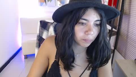 Veronica online show from May 2026 12:12:02 PM