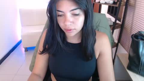 Veronica online show from May 2026 12:00:02 PM