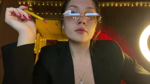 dangerous_softness online show from May 2026 07:07:02 PM