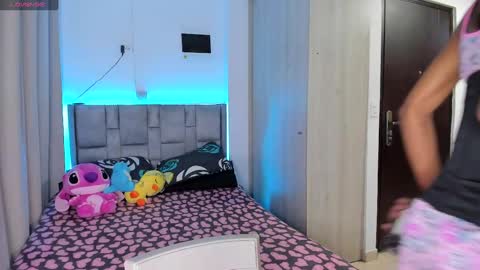 Snapshot of dani_cutee_ chatting on September 2025 03:50:01 AM Dani online show from September 2025 03:50:01 AM