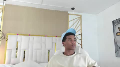 Daniel  online show from September 2025 03:17:01 AM