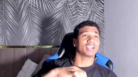 Daniel  online show from September 2025 09:28:02 PM