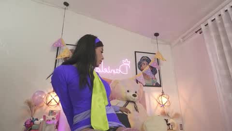   online show from November 2025 07:05:02 PM