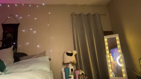 Dani Dragon online show from January 2025 10:50:02 AM