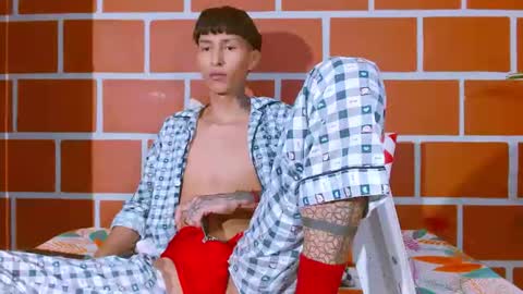 daniel_deluxx online show from June 2026 01:47:02 AM