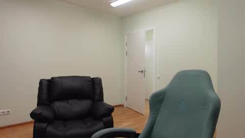 DANIEL SHAWN online show from April 2026 09:37:02 PM