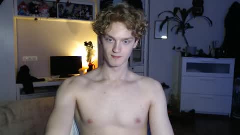 Snapshot of daniel_yumm chatting on May 2026 03:13:02 AM Daniel online show from May 2026 03:13:02 AM