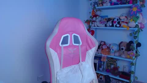 DANIELA online show from December 2025 04:25:02 PM