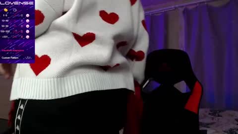 Snapshot of danielacooperx chatting on February 2025 02:52:01 PM Daniela Cooper online show from February 2025 02:52:01 PM