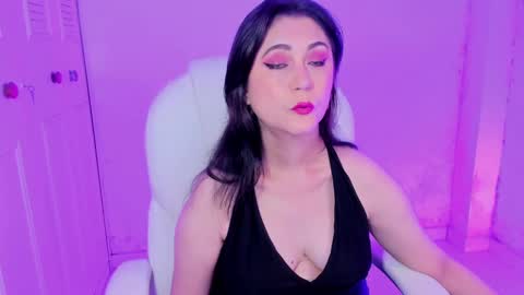 Snapshot of danielahot2 chatting on January 2025 06:33:01 AM Daniela online show from January 2025 06:33:01 AM