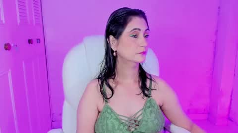 Snapshot of danielahot2 chatting on February 2025 07:45:02 AM Daniela online show from February 2025 07:45:02 AM