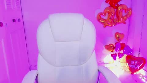 Snapshot of danielahot2 chatting on February 2025 07:02:01 AM Daniela online show from February 2025 07:02:01 AM