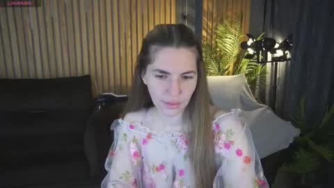 Snapshot of danielareign chatting on March 2026 07:03:02 AM danielareign online show from March 2026 07:03:02 AM
