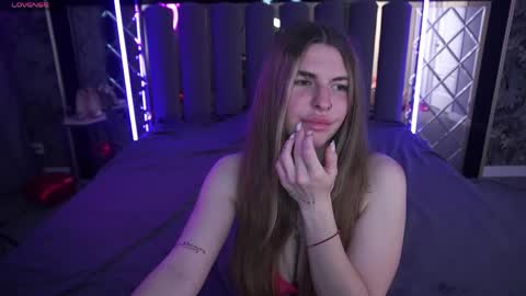 Snapshot of danielareign chatting on April 2026 12:51:02 PM danielareign online show from April 2026 12:51:02 PM