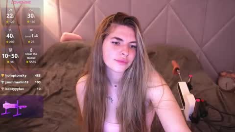 Snapshot of danielareign chatting on April 2026 05:30:01 PM danielareign online show from April 2026 05:30:01 PM