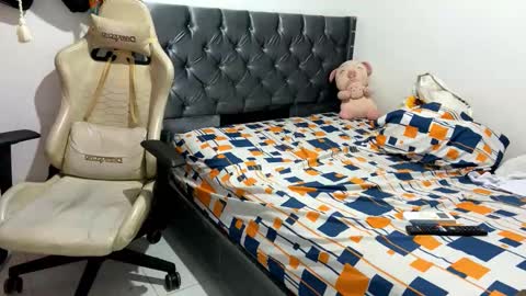 danielaw777 online show from October 2025 03:02:02 AM