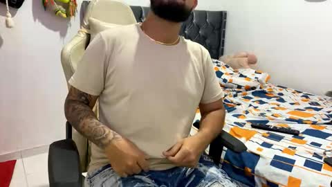 danielaw777 online show from October 2025 02:58:02 AM