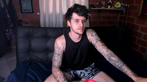 Snapshot of daniele_bunny chatting on December 2024 05:22:01 PM Daniele Bunny online show from December 2024 05:22:01 PM