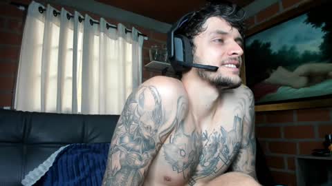 Snapshot of daniele_bunny chatting on December 2024 06:27:02 PM Daniele Bunny online show from December 2024 06:27:02 PM