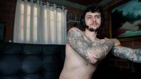 Snapshot of daniele_bunny chatting on December 2024 06:46:02 PM Daniele Bunny online show from December 2024 06:46:02 PM