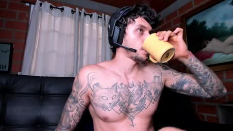 Snapshot of daniele_bunny chatting on January 2025 09:39:02 PM Daniele Bunny online show from January 2025 09:39:02 PM