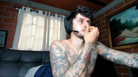 Snapshot of daniele_bunny chatting on January 2025 05:10:01 PM Daniele Bunny online show from January 2025 05:10:01 PM