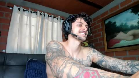 Snapshot of daniele_bunny chatting on January 2025 05:51:02 PM Daniele Bunny online show from January 2025 05:51:02 PM