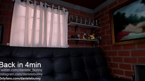 Snapshot of daniele_bunny chatting on January 2025 08:07:02 PM Daniele Bunny online show from January 2025 08:07:02 PM
