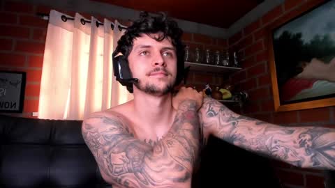 Snapshot of daniele_bunny chatting on January 2025 08:38:02 PM Daniele Bunny online show from January 2025 08:38:02 PM