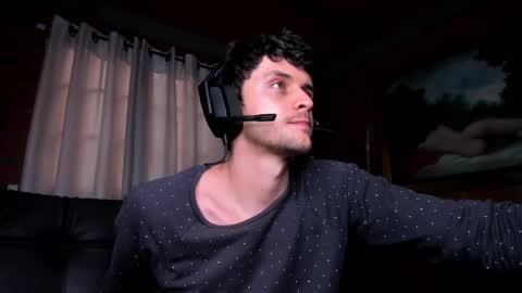 Snapshot of daniele_bunny chatting on February 2025 08:31:01 PM Daniele Bunny online show from February 2025 08:31:01 PM