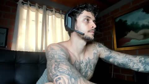 Snapshot of daniele_bunny chatting on March 2025 07:02:01 PM Daniele Bunny online show from March 2025 07:02:01 PM