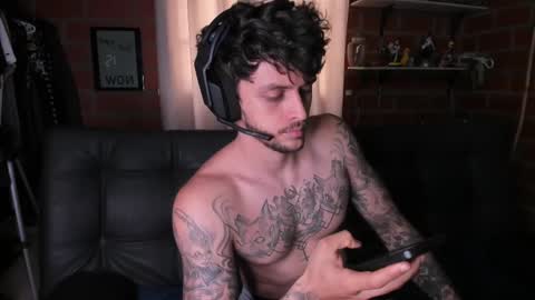 Snapshot of daniele_bunny chatting on March 2025 06:33:02 PM Daniele Bunny online show from March 2025 06:33:02 PM