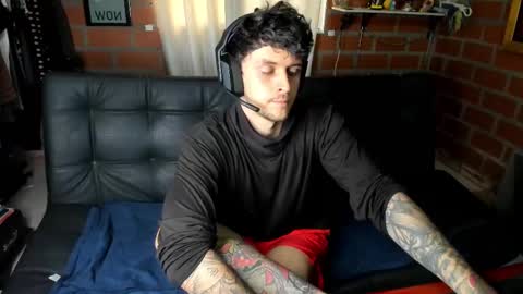 Snapshot of daniele_bunny chatting on March 2025 08:14:02 PM Daniele Bunny online show from March 2025 08:14:02 PM