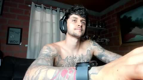 Snapshot of daniele_bunny chatting on March 2025 09:04:01 PM Daniele Bunny online show from March 2025 09:04:01 PM