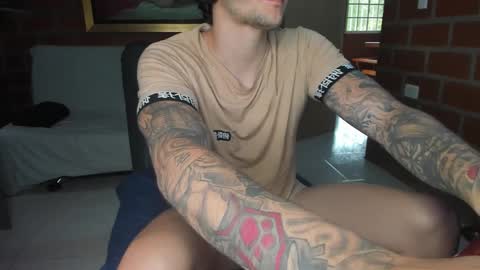 Snapshot of daniele_bunny chatting on September 2025 05:29:02 PM Daniele Bunny online show from September 2025 05:29:02 PM