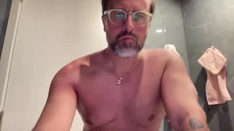 danieleitaly85 online show from April 2026 06:10:01 PM