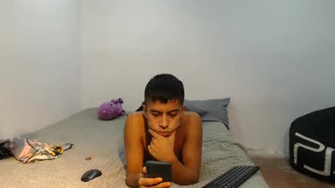 Snapshot of danielitopapii chatting on February 2025 12:53:02 AM danielitopapii online show from February 2025 12:53:02 AM