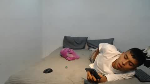 Snapshot of danielitopapii chatting on February 2025 03:08:01 AM danielitopapii online show from February 2025 03:08:01 AM